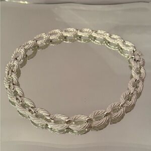 Elegant Silver Chain Necklace 17” ✨🤍